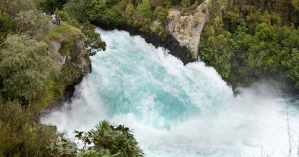 04-huka-falls-great-lake-taupo-graeme-murray