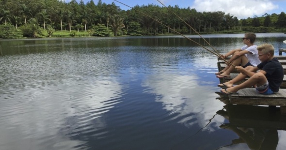 bubble-lodge-ile-maurice-tilapia-fishing