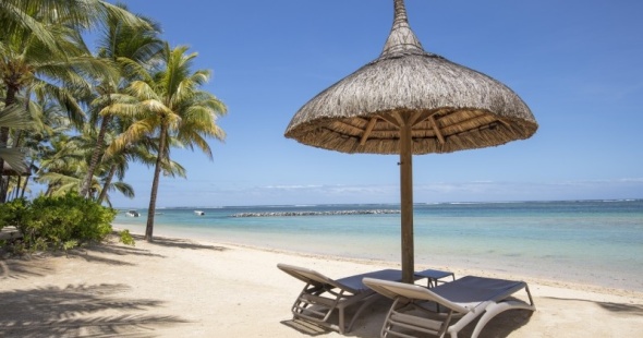 hotel-heritage_awali-golf-spa-resort-ile-maurice-beach