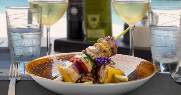 hotel-lux-le_-morne-resort-ile-maurice-the-beach-03