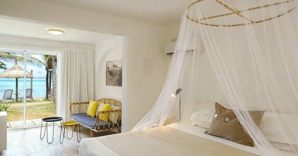 hotel-tropical_attitude-ile-maurice-seafront_room_chambre-deluxe-couple